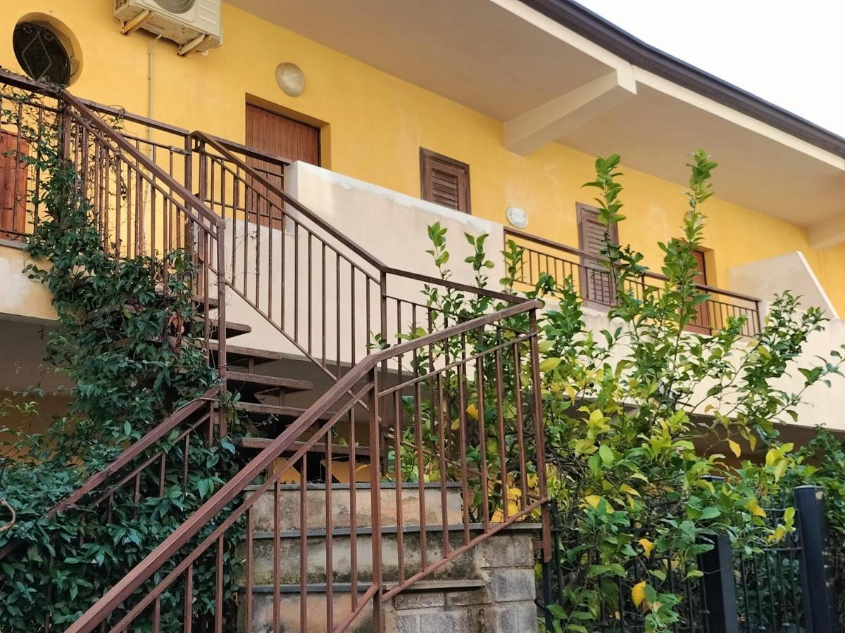 Casa Vacanza Da Rosa Letojanni Exterior photo